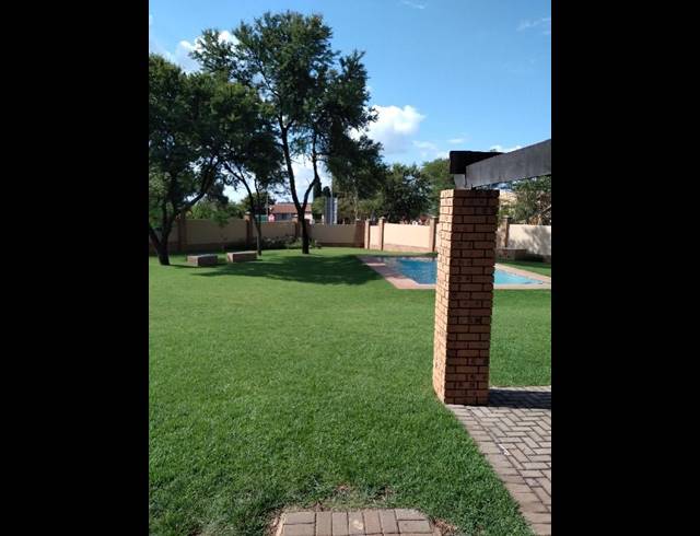 2 BEDROOM PROPERTY TO RENT IN OLYMPUS AH